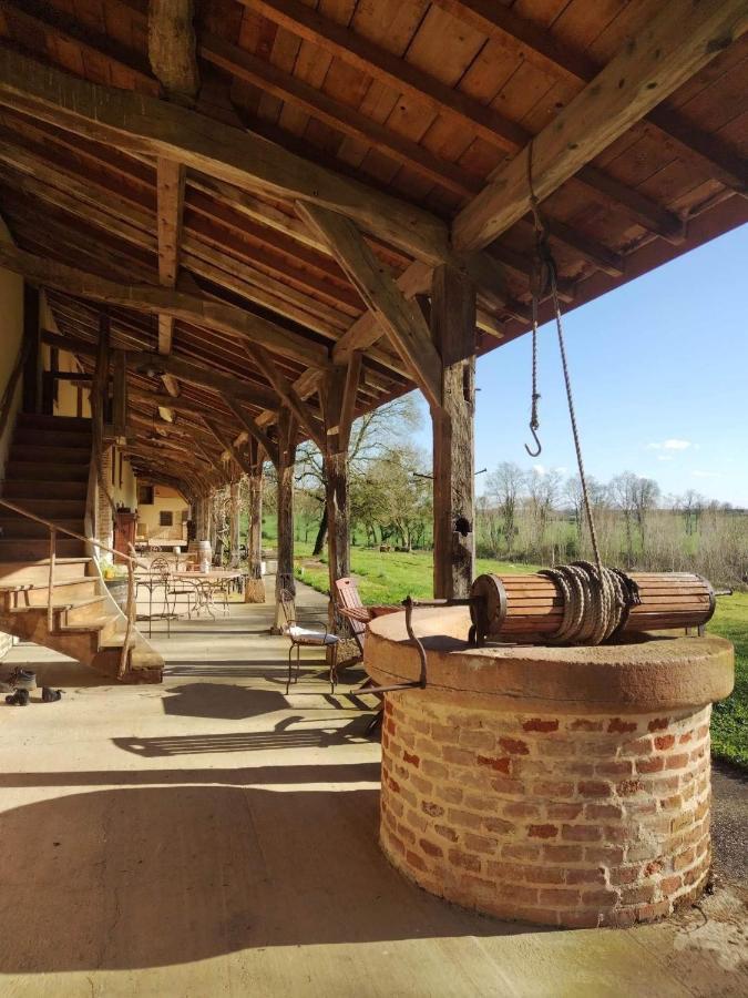 Hotel Domaine Des Granges Neuves Confrançon Exterior foto